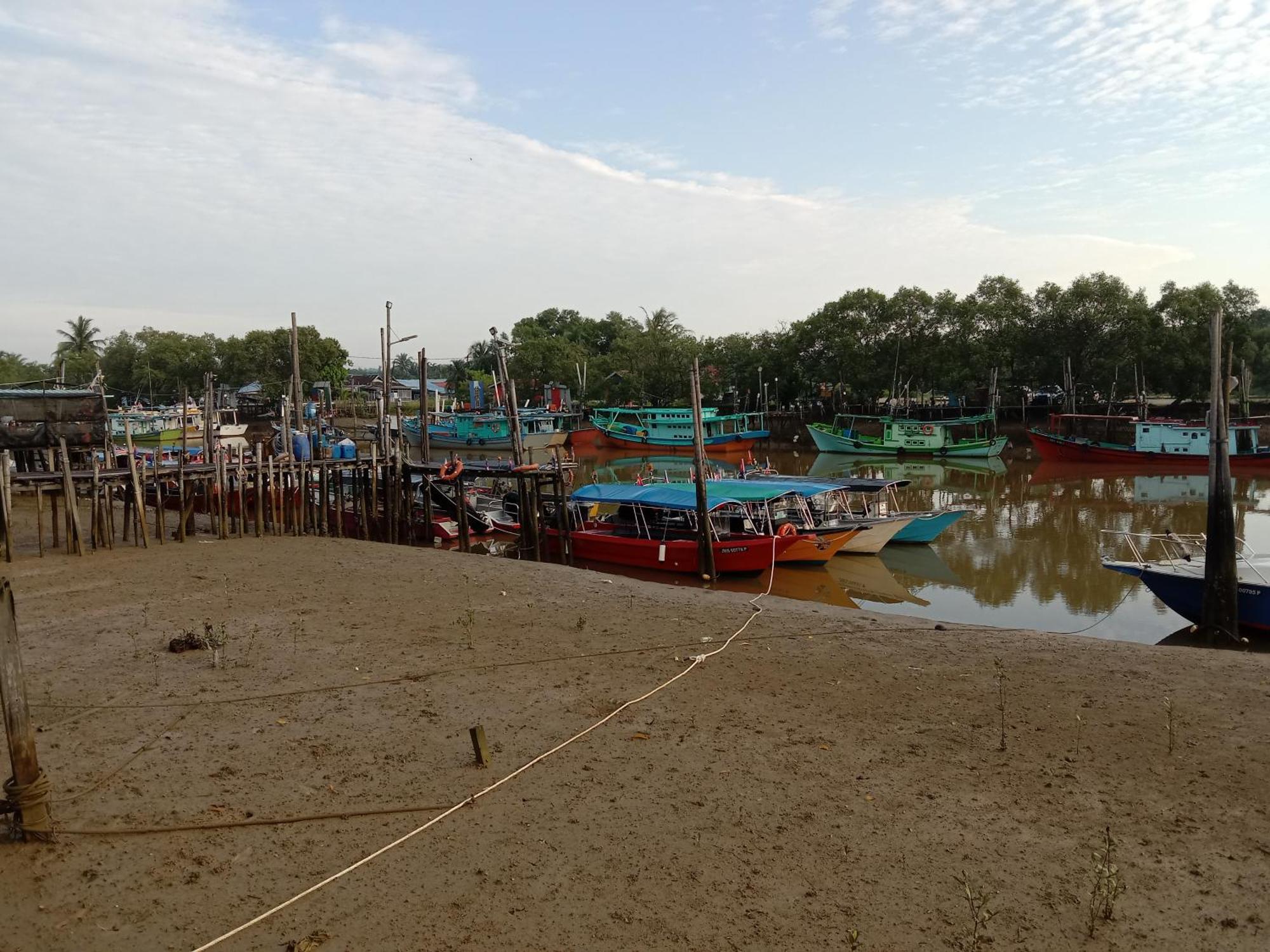 Muallim Home Mersing Luaran gambar