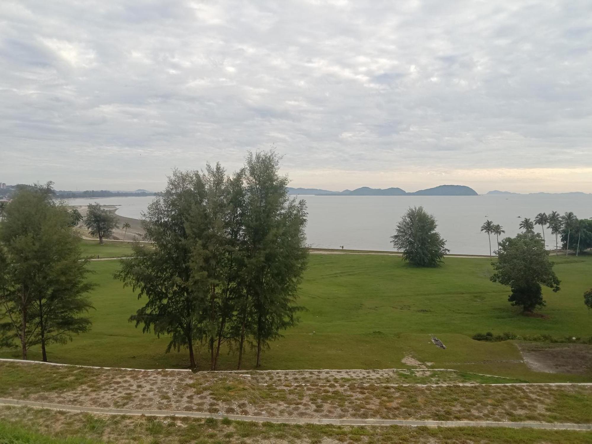 Muallim Home Mersing Luaran gambar